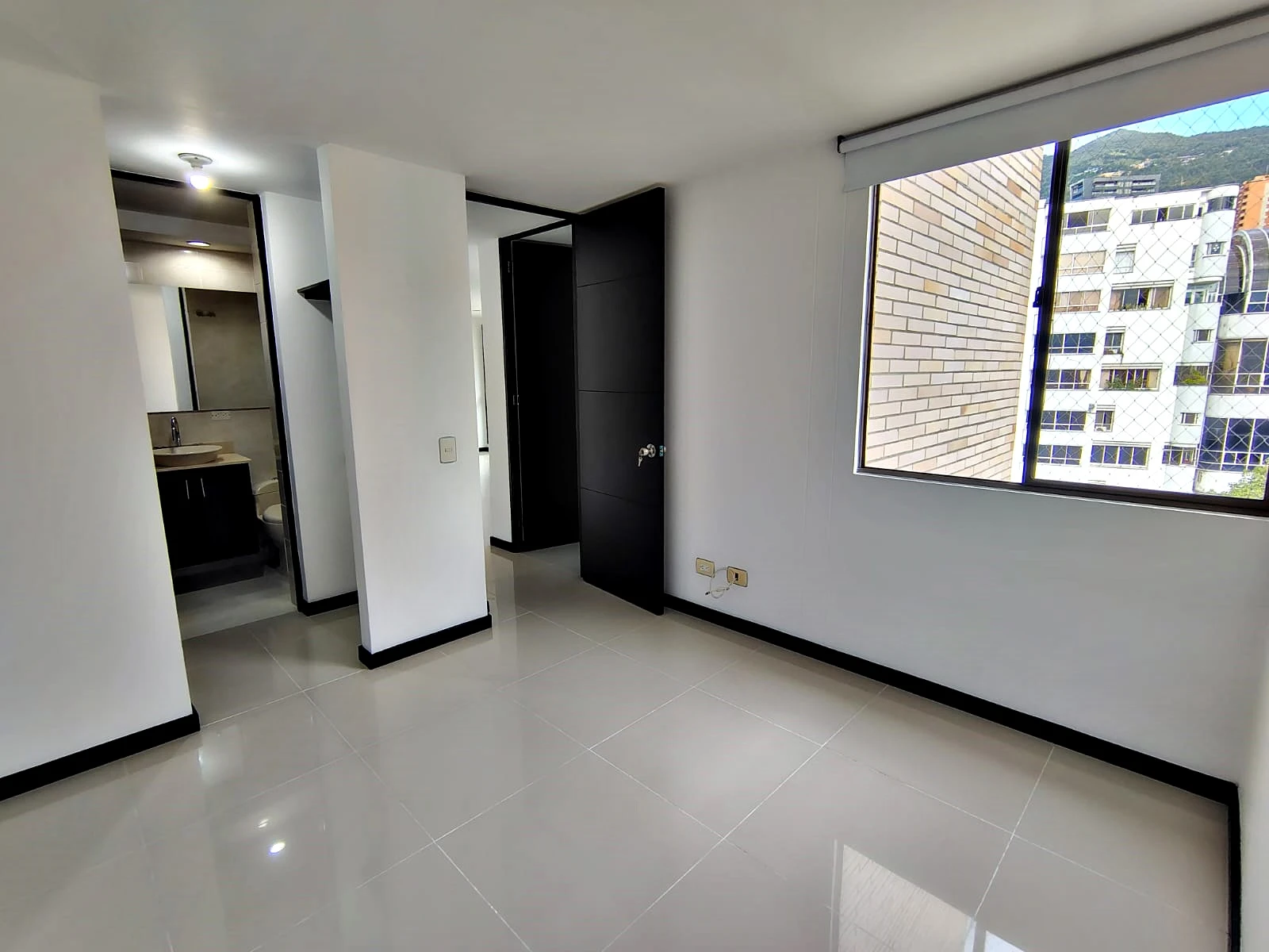 Apartamento en arriendo sector Loma de los Gonzalez