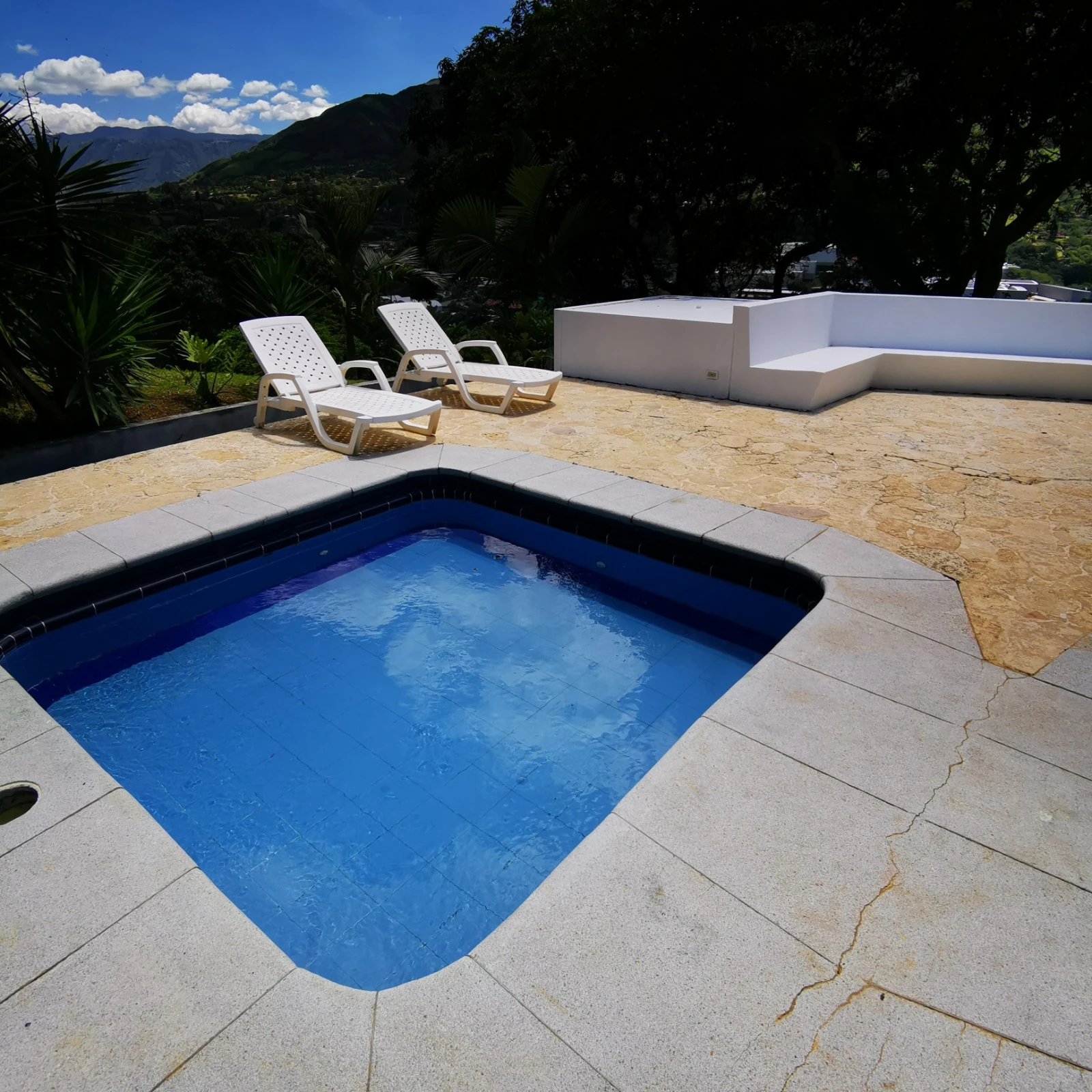 Casa campestre en Arriendo alvarado Copacabana