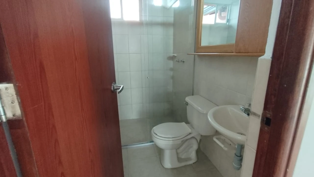 Casa en arriendo en Samanes, sector UCO, Rionegro