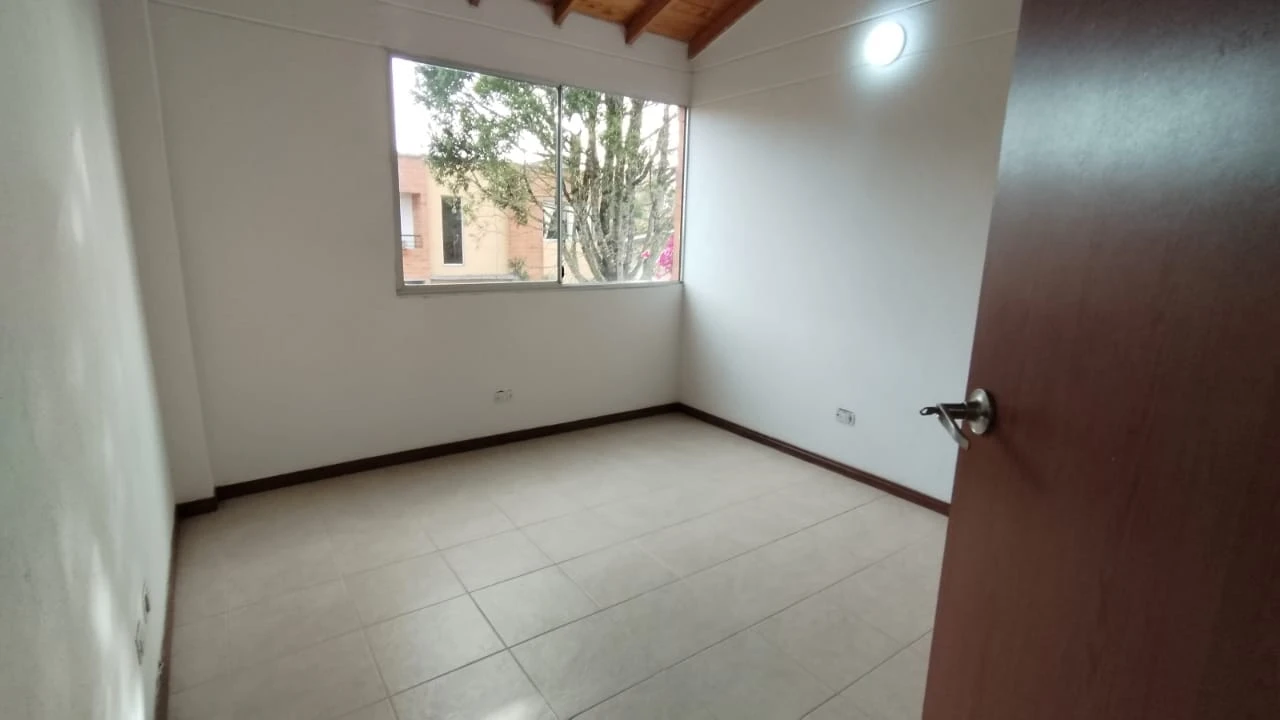 Casa en arriendo en Samanes, sector UCO, Rionegro