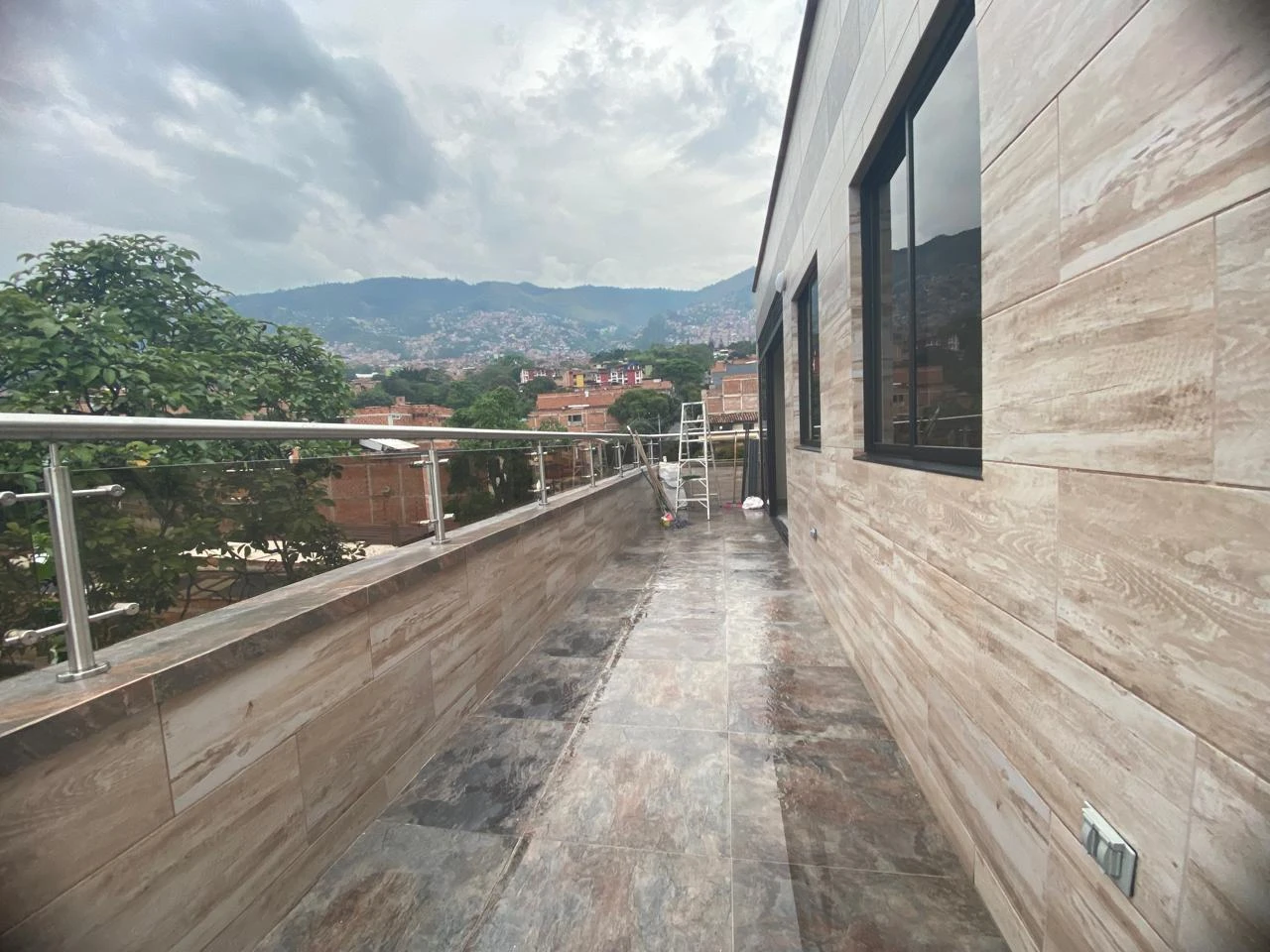 Arriendo Apartamento sector Manrique Central