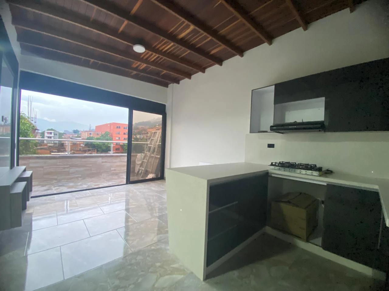 Arriendo Apartamento sector Manrique Central