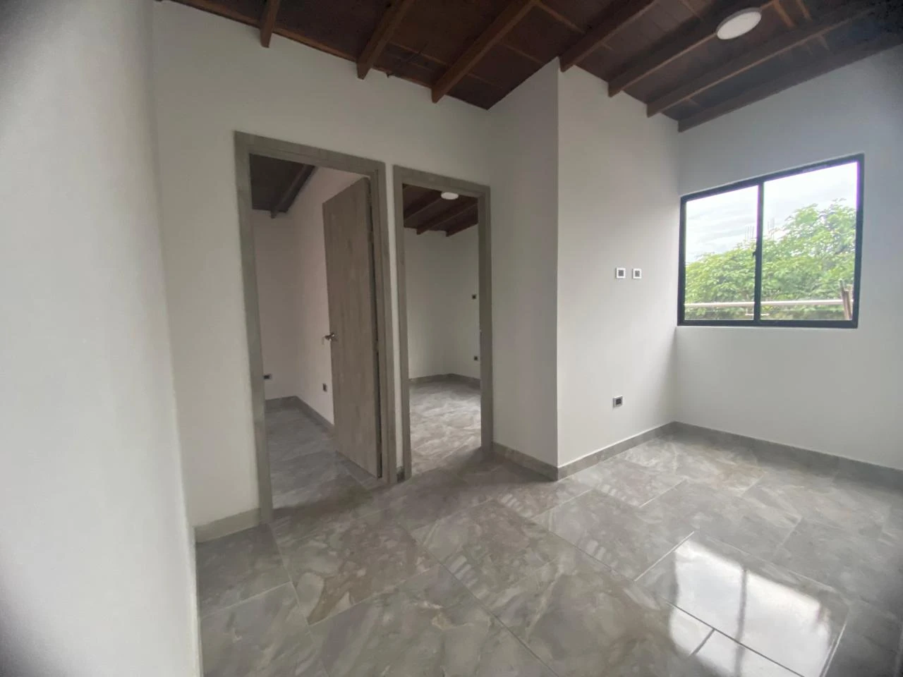 Arriendo Apartamento sector Manrique Central