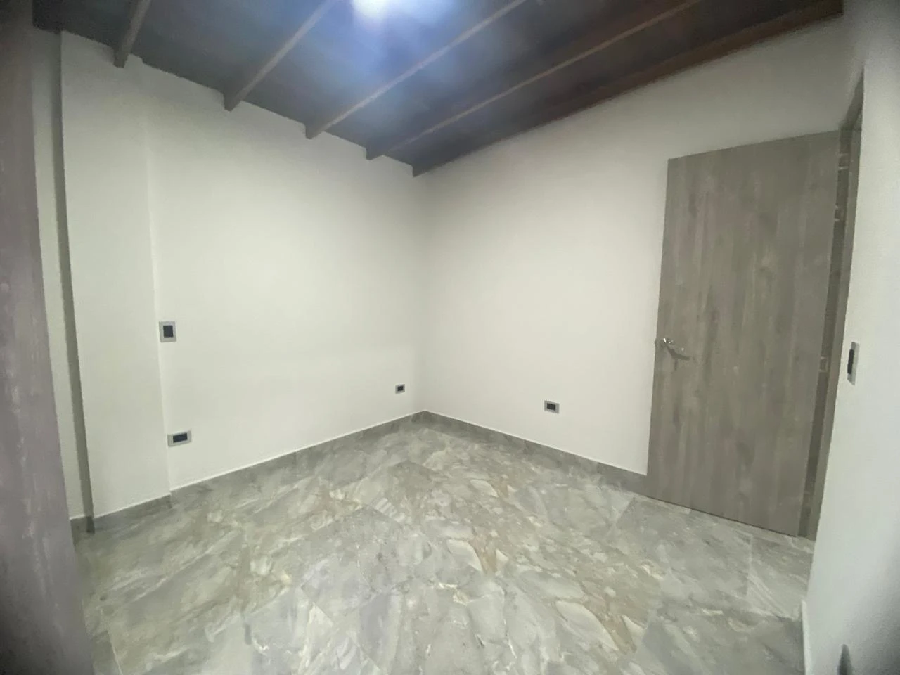 Arriendo Apartamento sector Manrique Central