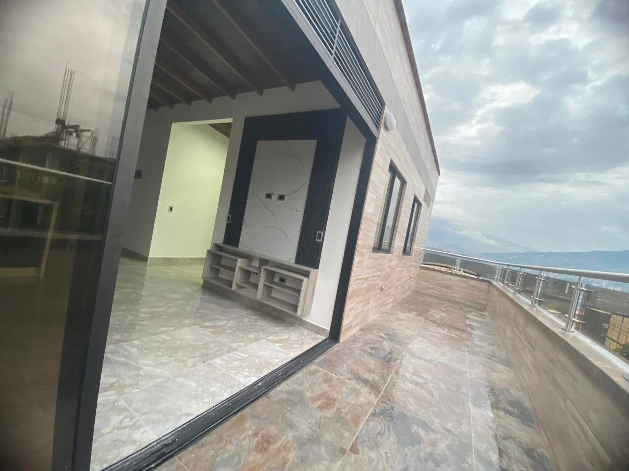 Arriendo Apartamento sector Manrique Central