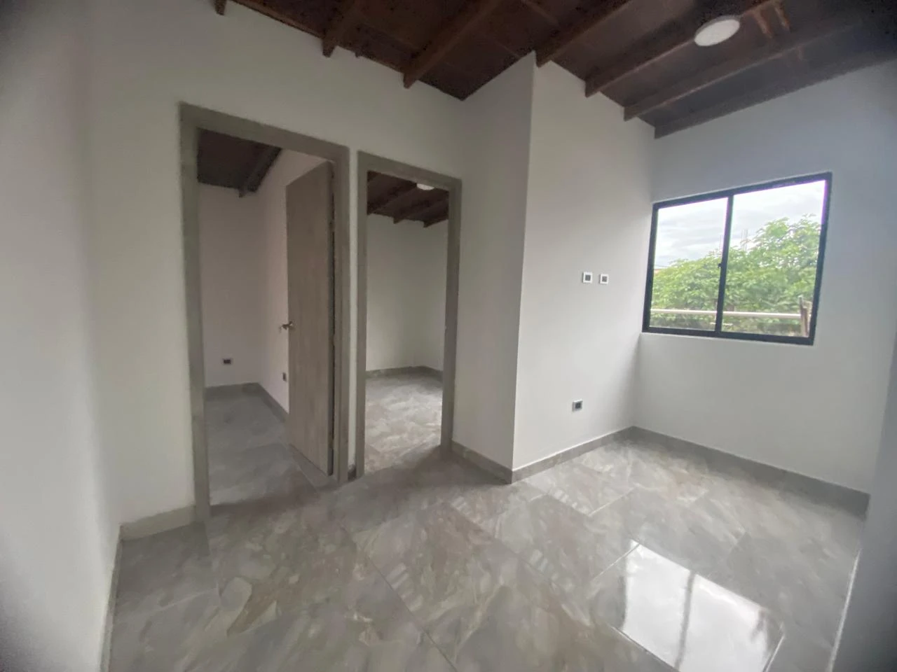 Arriendo Apartamento sector Manrique Central