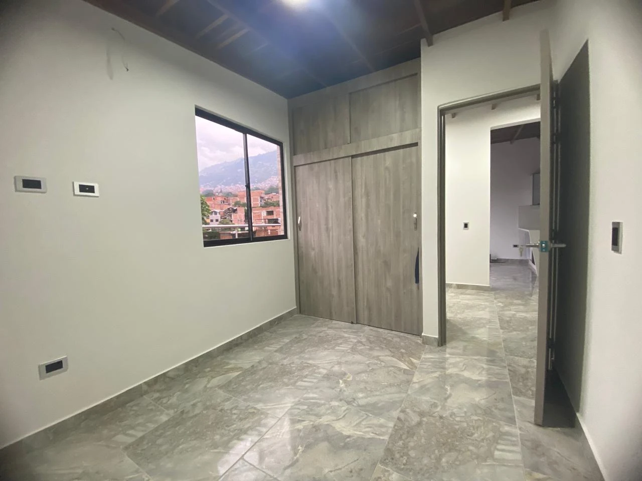 Arriendo Apartamento sector Manrique Central