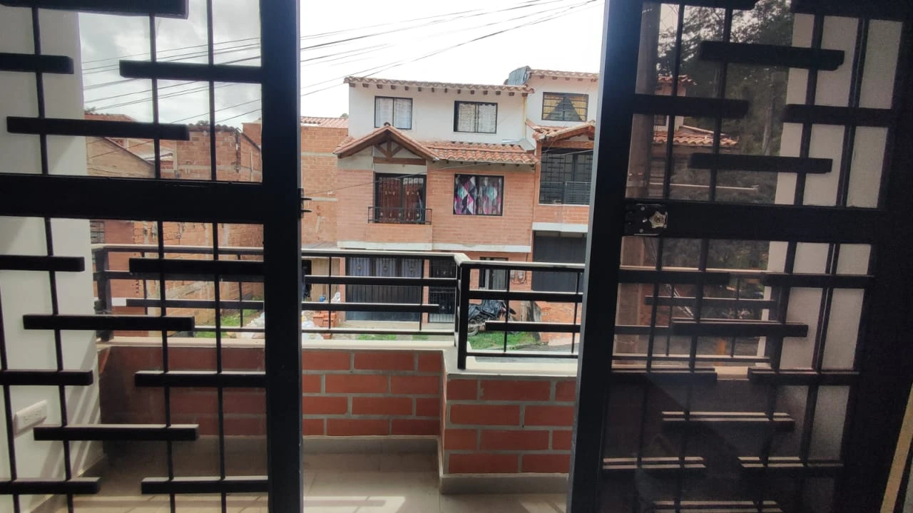 Casa en arriendo en Rionegro en sector cuatro esquinas 