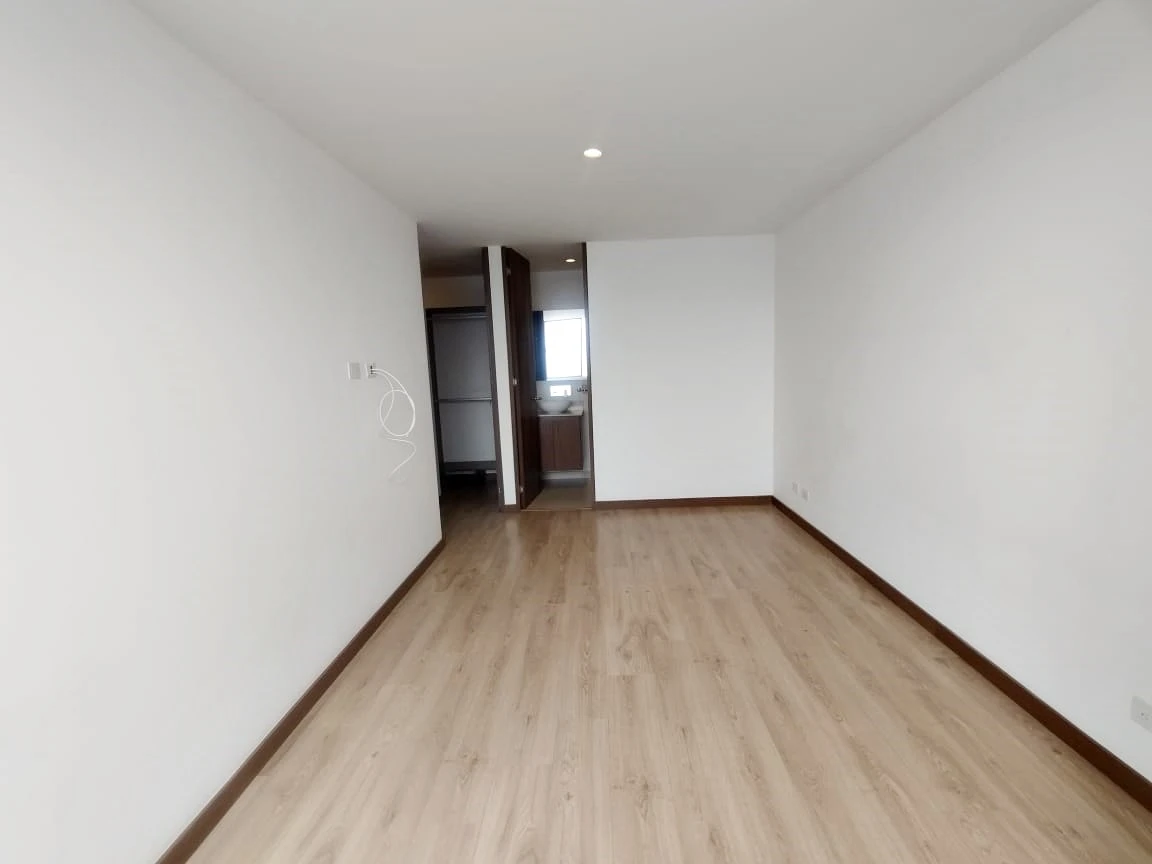 Apartamento en arriendo sector Loma de los Gonzalez