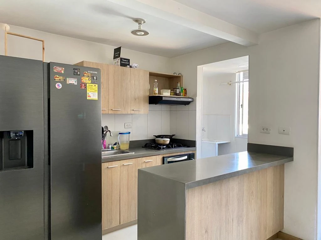 Apartamento en arriendo en los colores