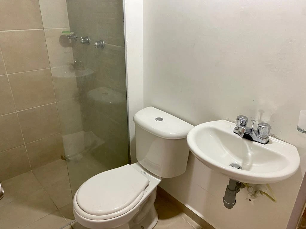 Apartamento en arriendo en los colores