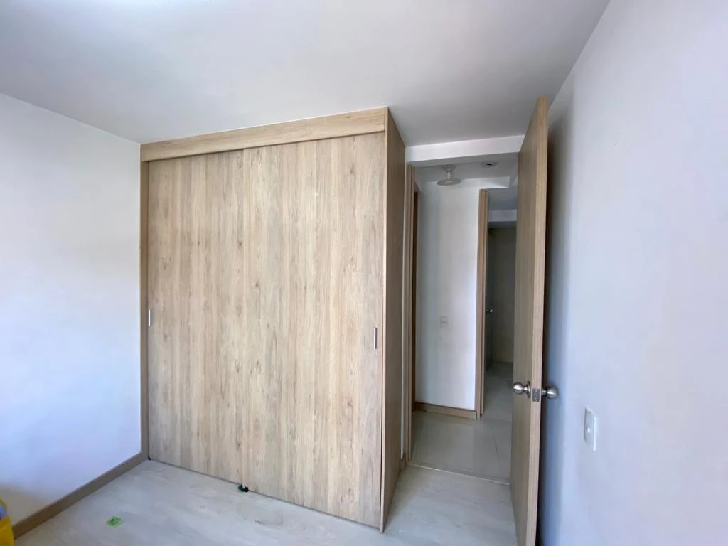 Apartamento en arriendo en los colores