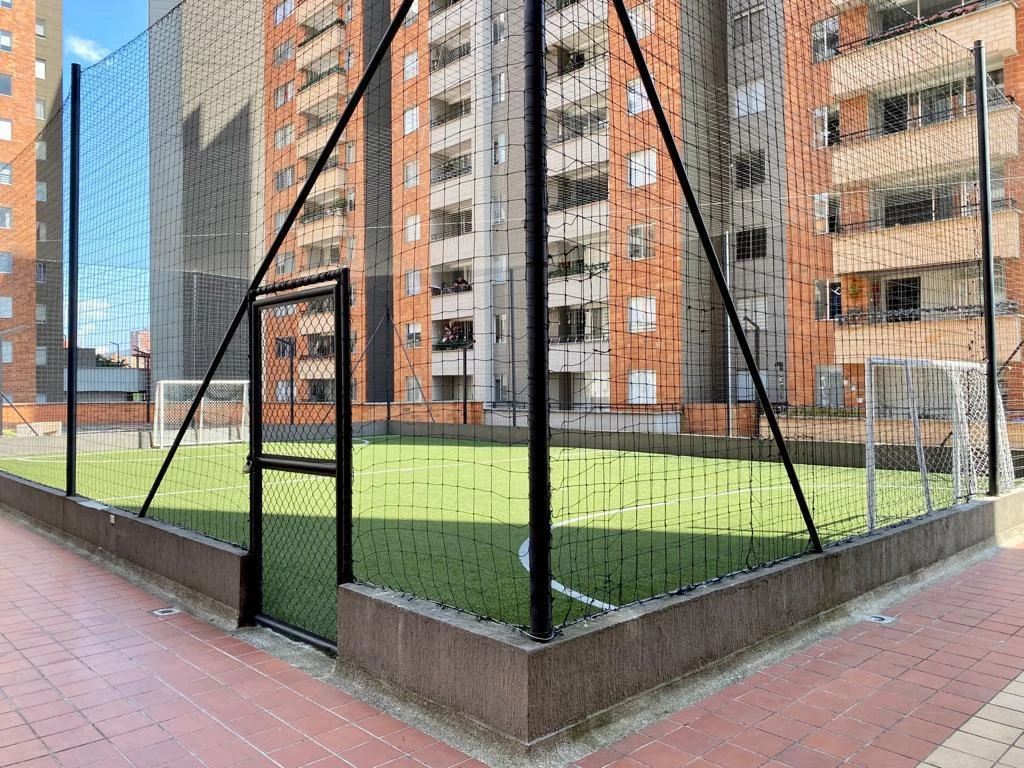 Apartamento en arriendo en los colores