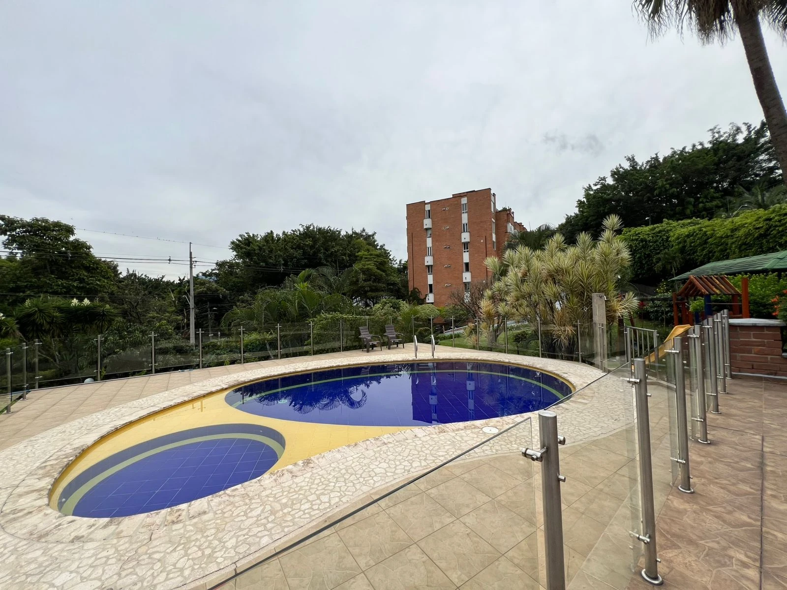 Arriendo Apartamento en el Poblado