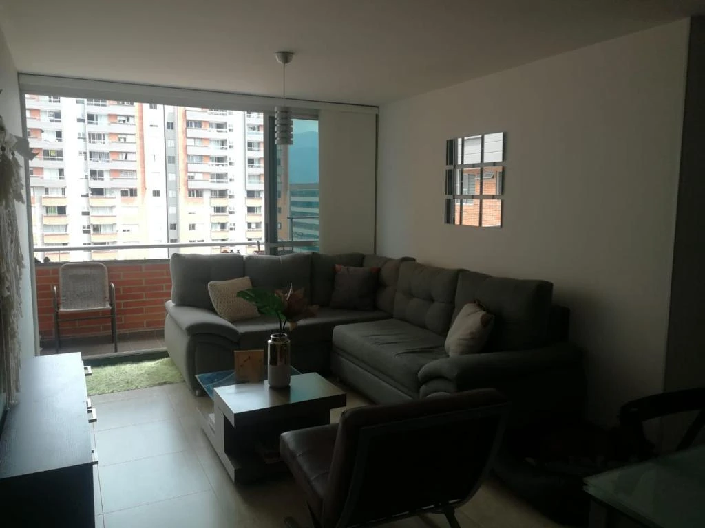 Arriendo Apartamento en el Poblado Sector Ciudad del Rio
