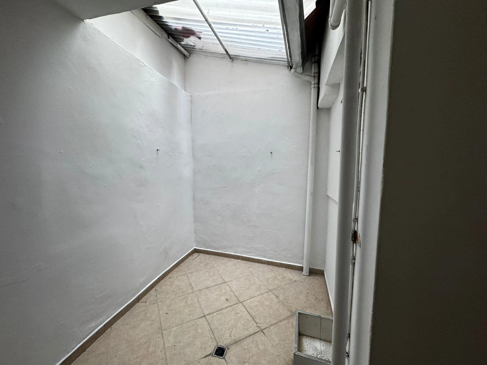 Casa-Local sector Barrio Perez