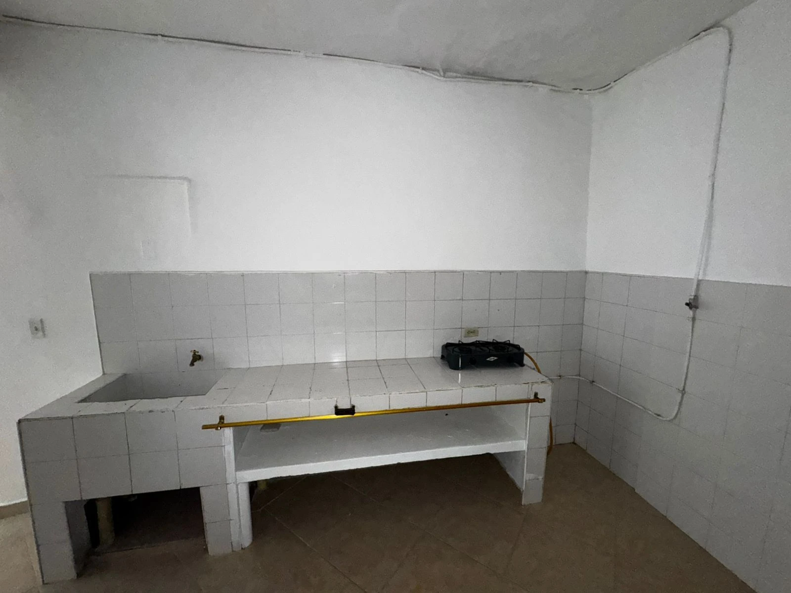 Casa-Local sector Barrio Perez