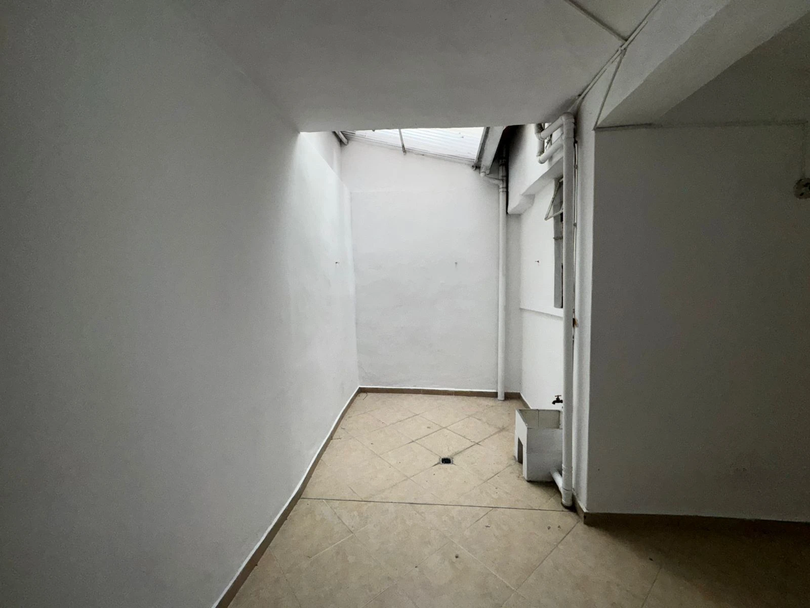 Casa-Local sector Barrio Perez