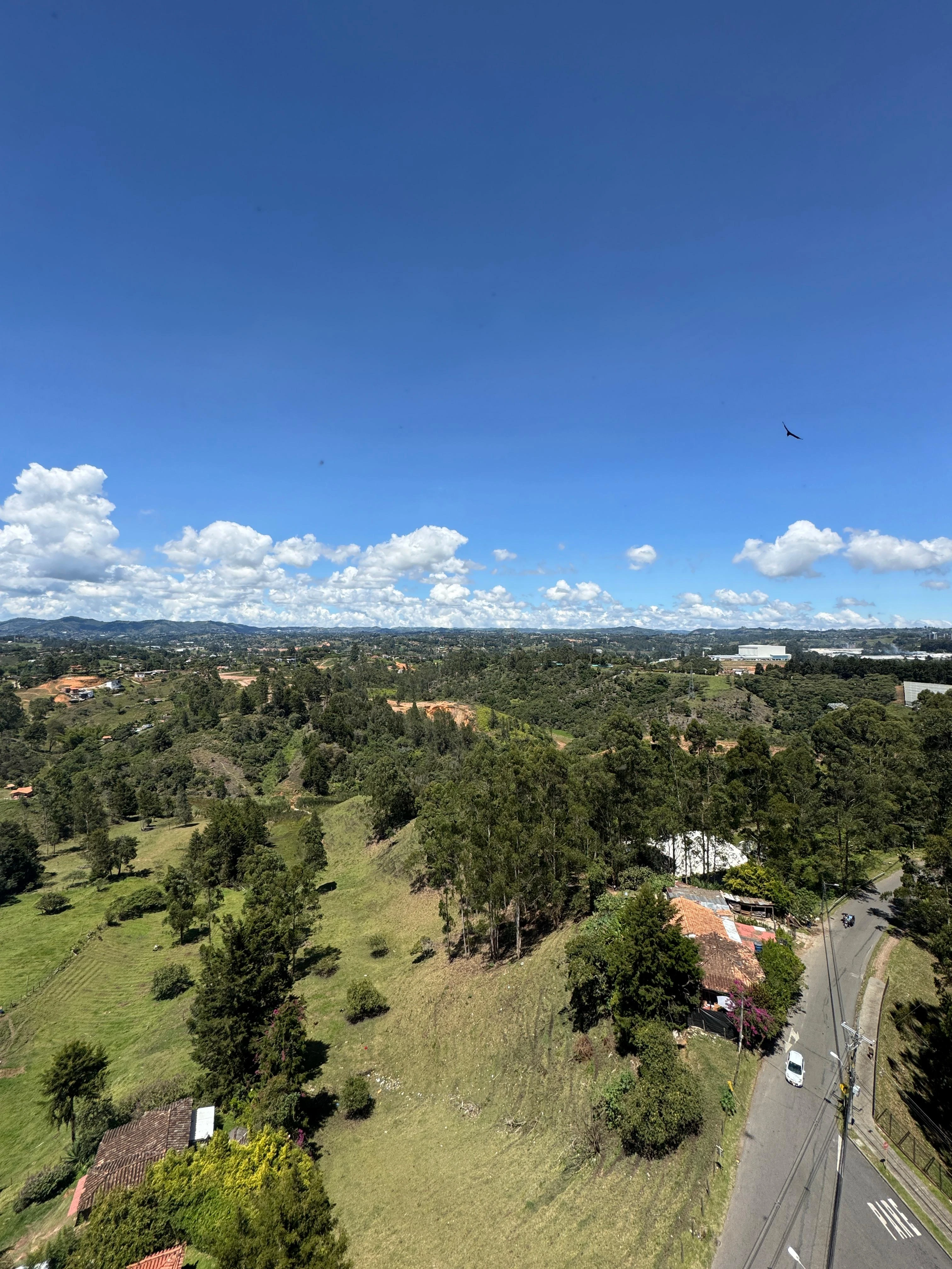 APARTAMENTO EN ARRIENDO EN ARANDANOS, RIONEGRO