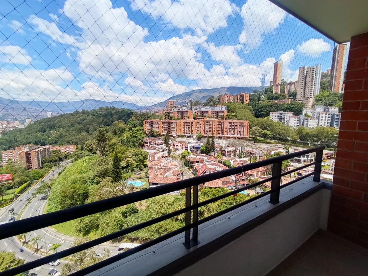 Apartamento en Arriendo sector Mall el Indio Palmas