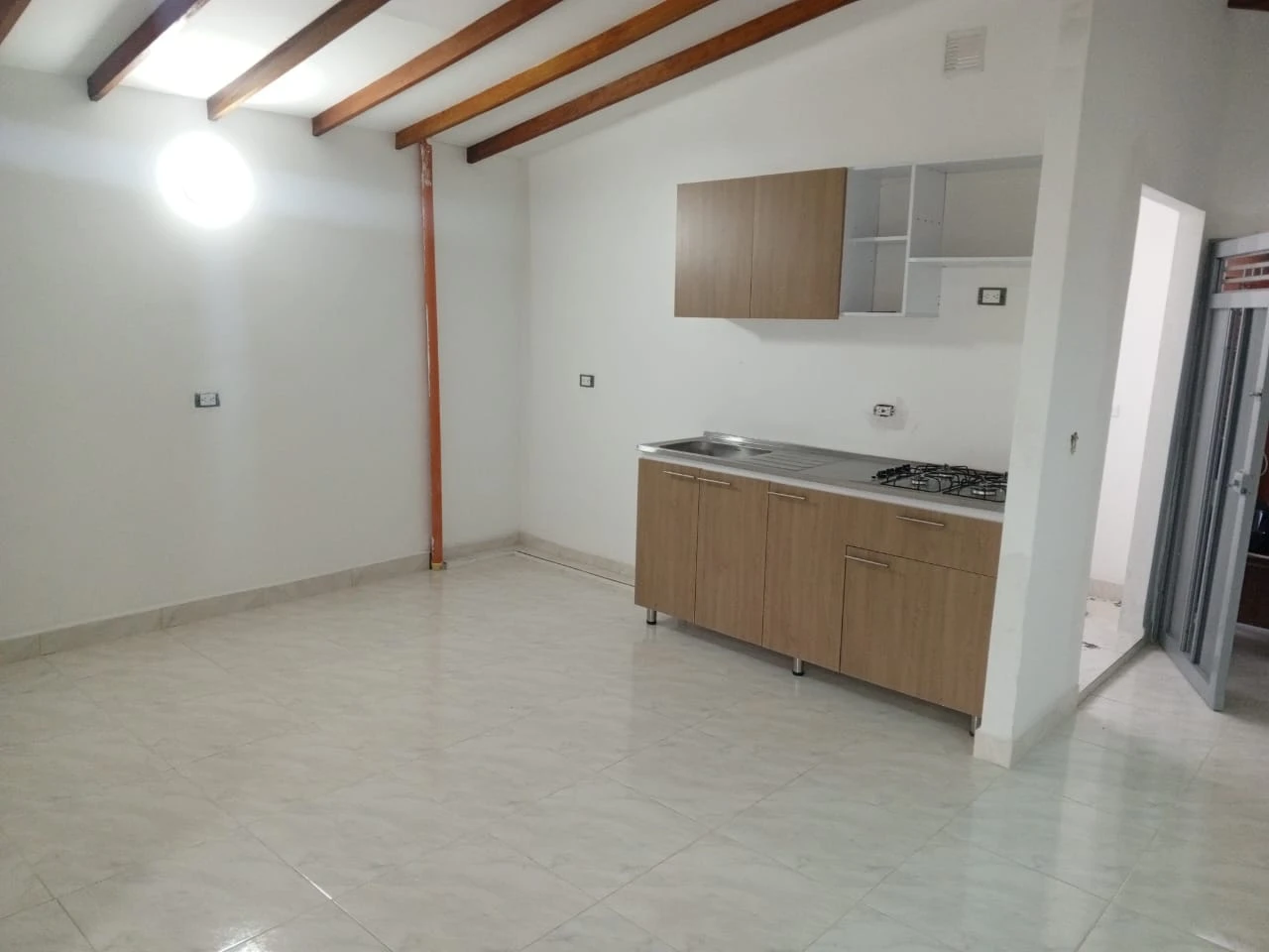 Apartamento en arriendo en San Javier, Laureles 