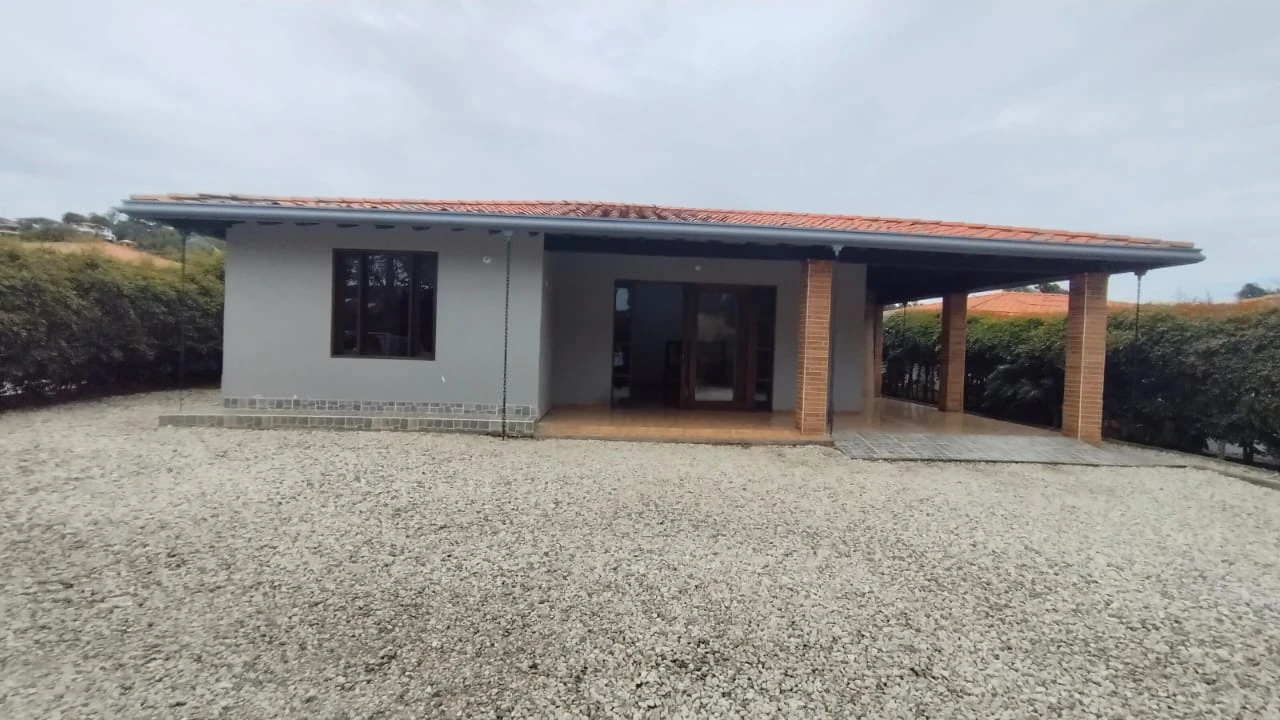 Casa lote en renta en cabeceras