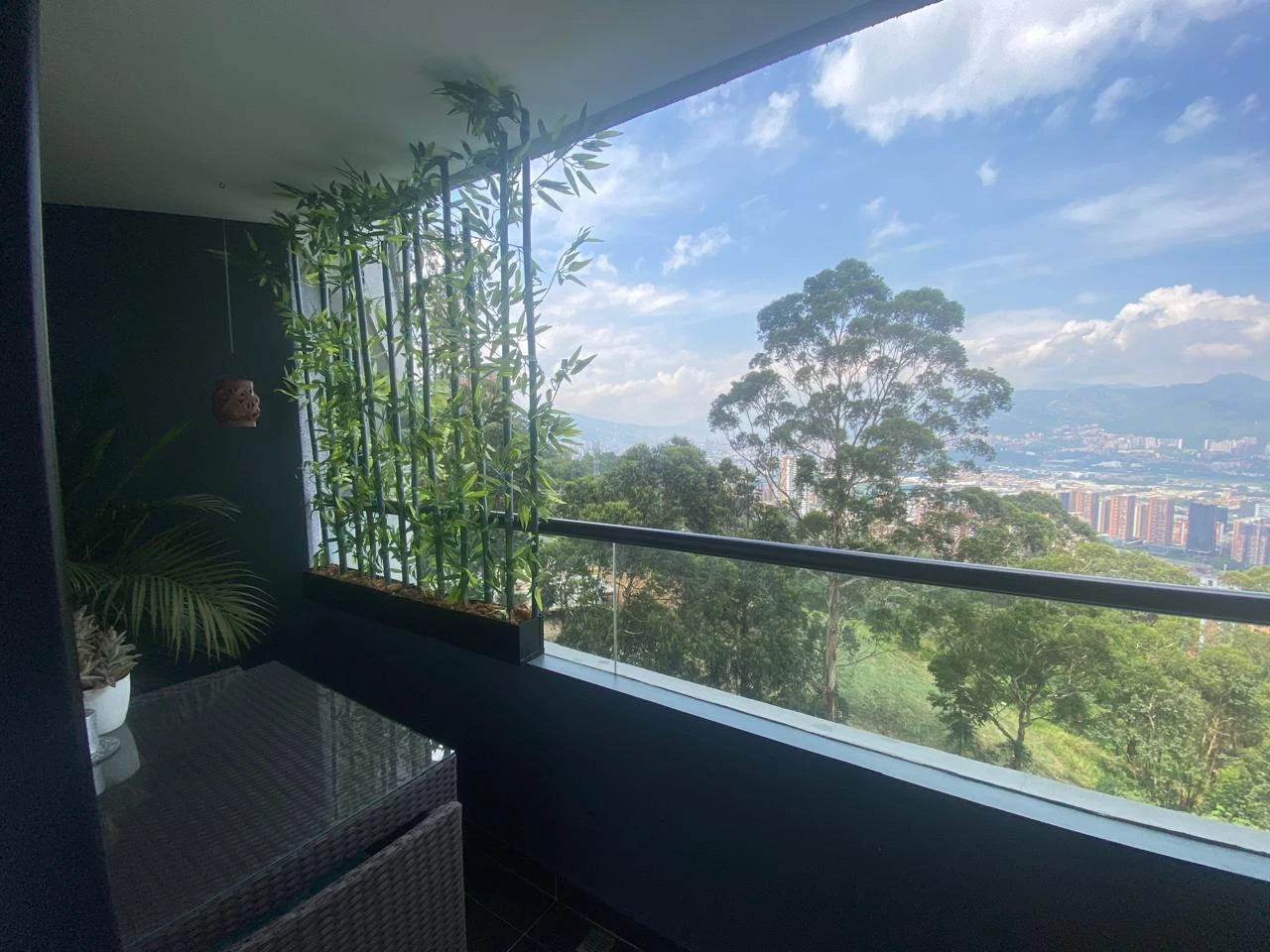 Arriendo Apartamento en el Poblado Sector las palmas