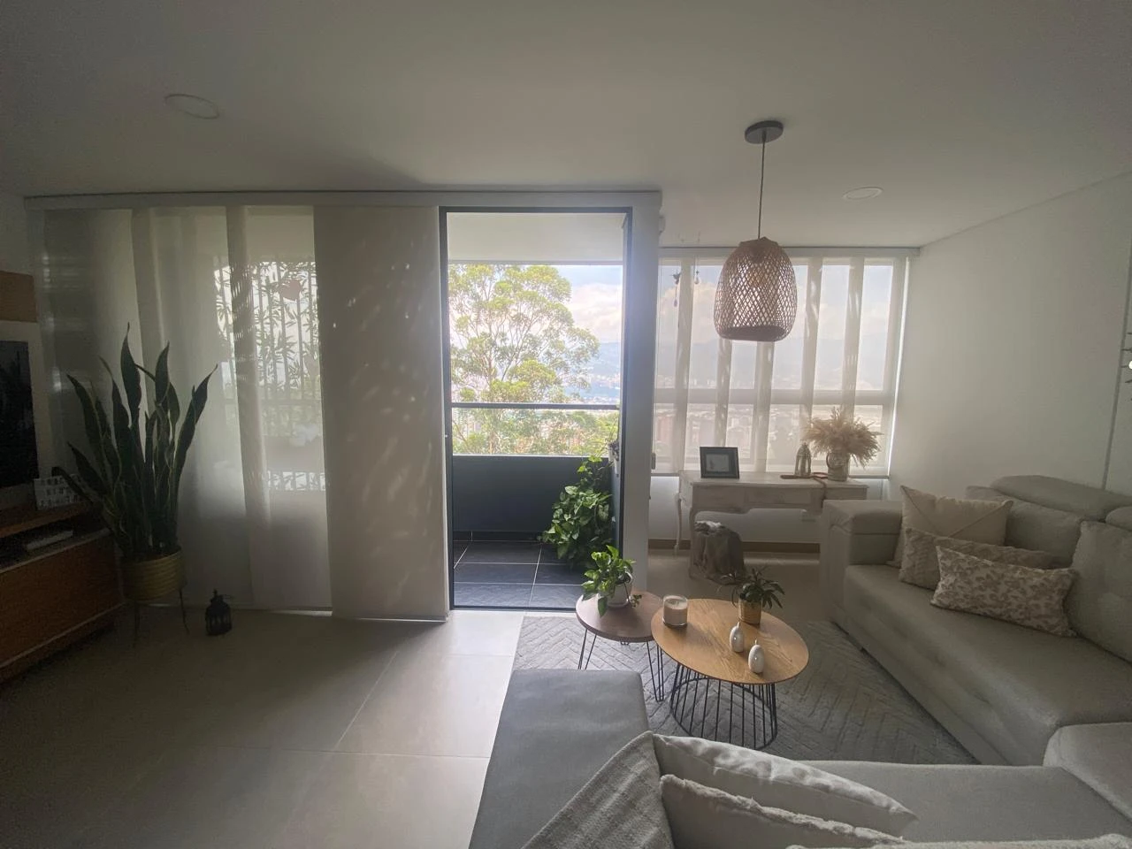 Arriendo Apartamento en el Poblado Sector las palmas