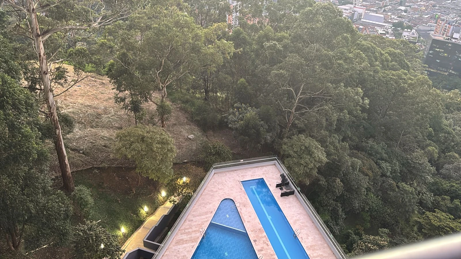 Arriendo Apartamento en el Poblado Sector las palmas