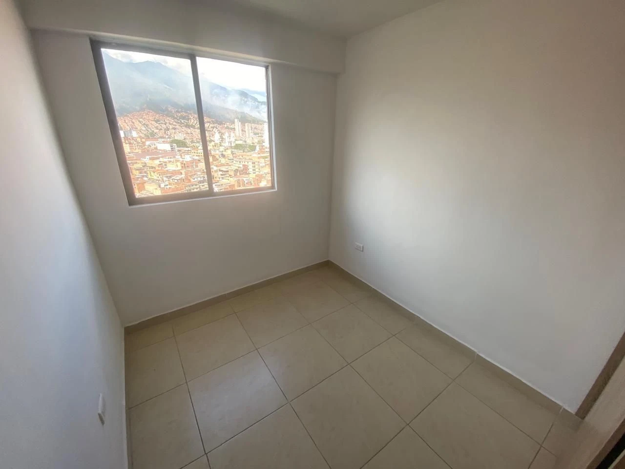 Apartamento en arriendo sector Santana.