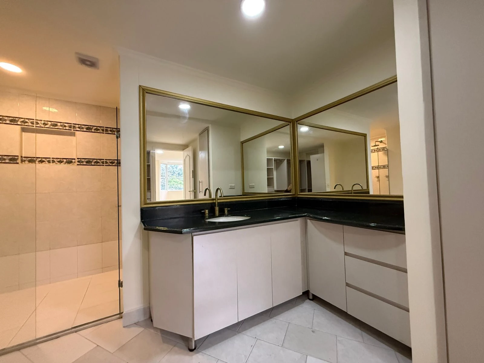 Apartamento en venta sector milla de oro