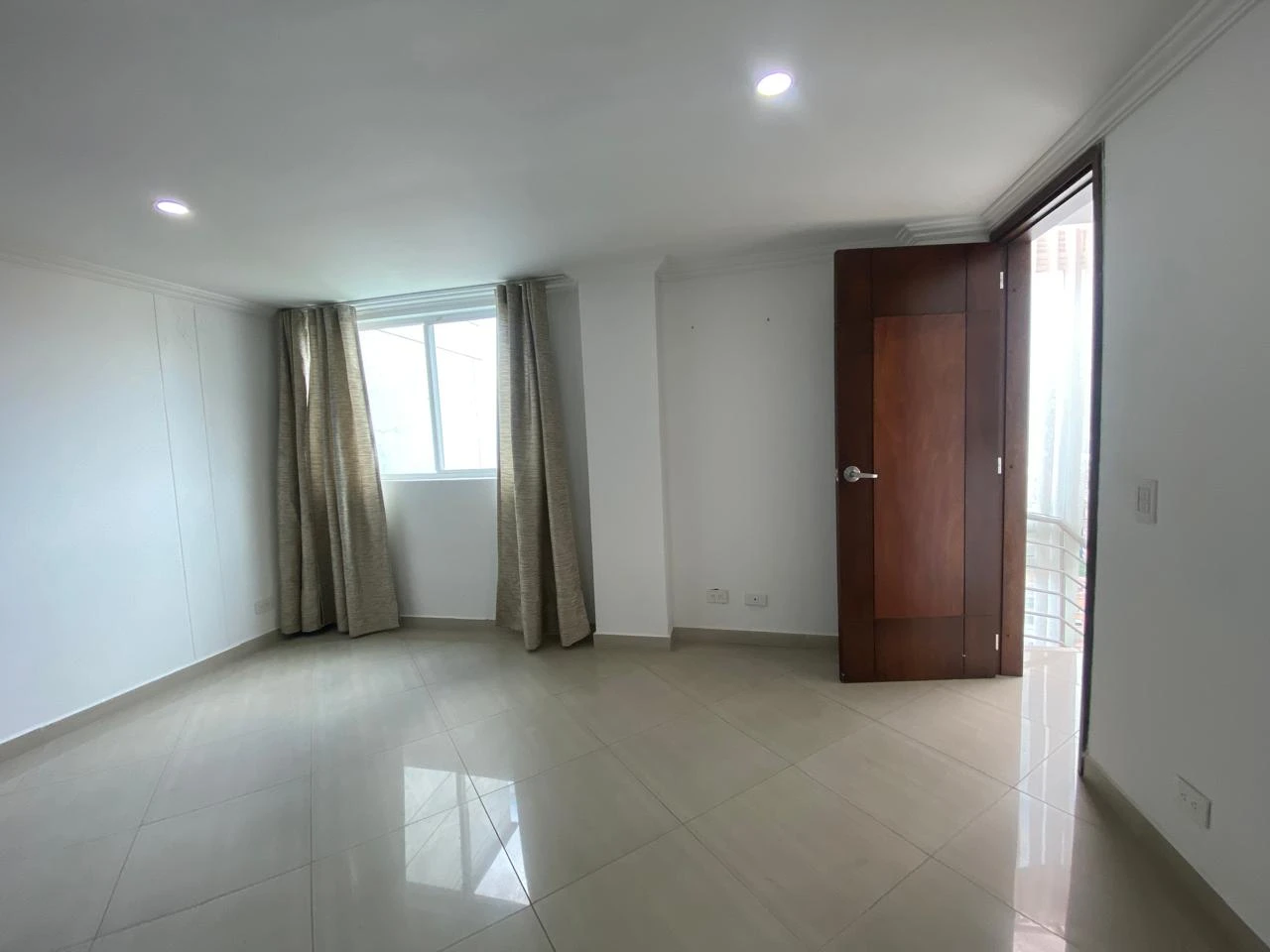 Arriendo Apartamento en el Poblado Sector la Frontera