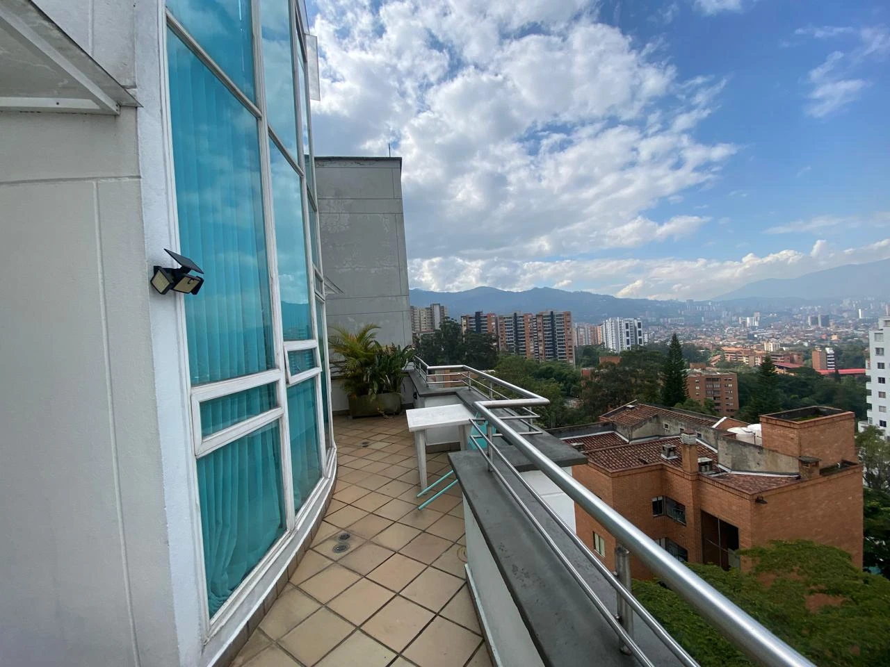 Arriendo Apartamento en el Poblado Sector la Frontera