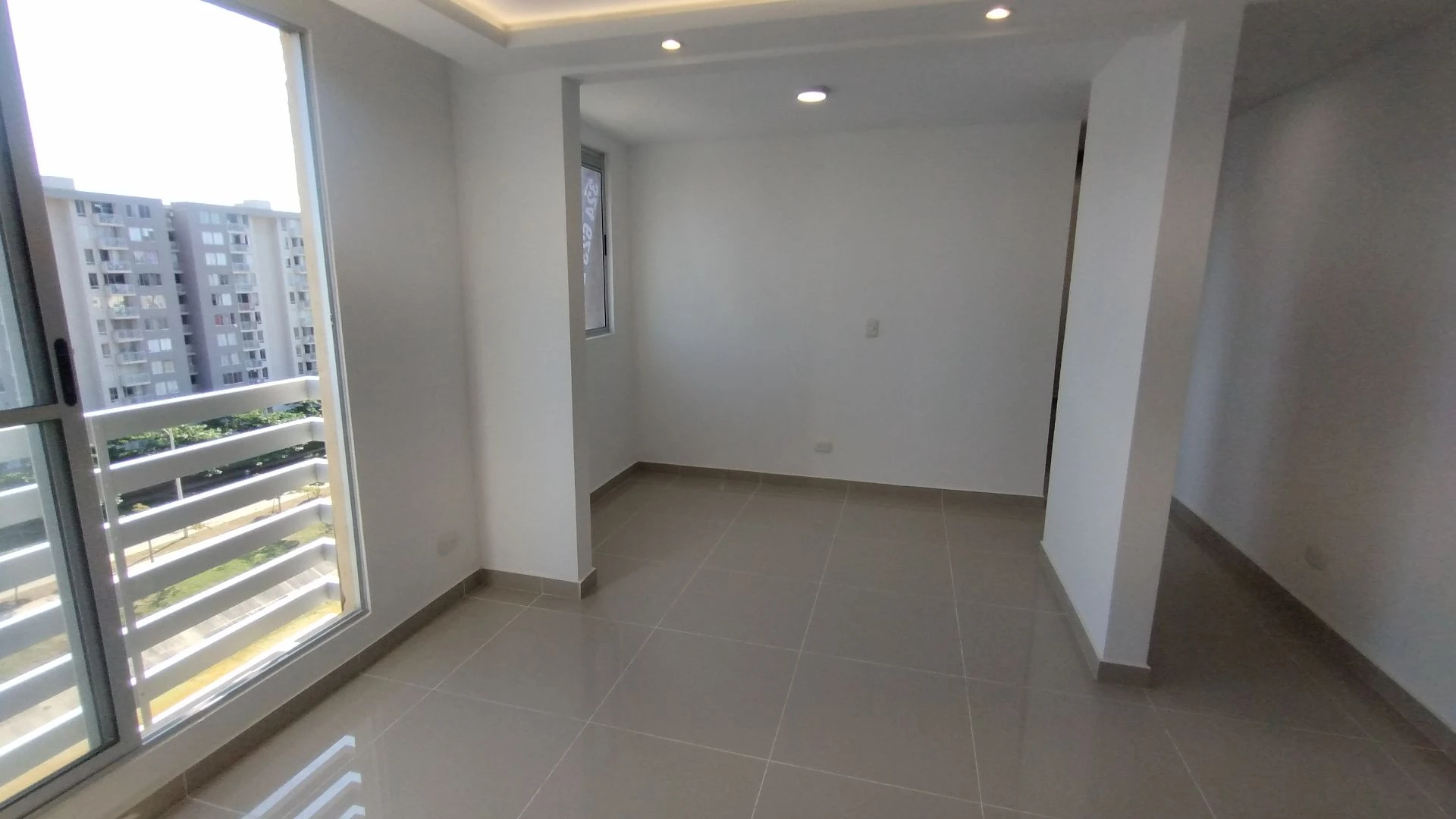 APARTAMENTO PARA ESTRENAR EN ALAMEDA DEL RÍO.