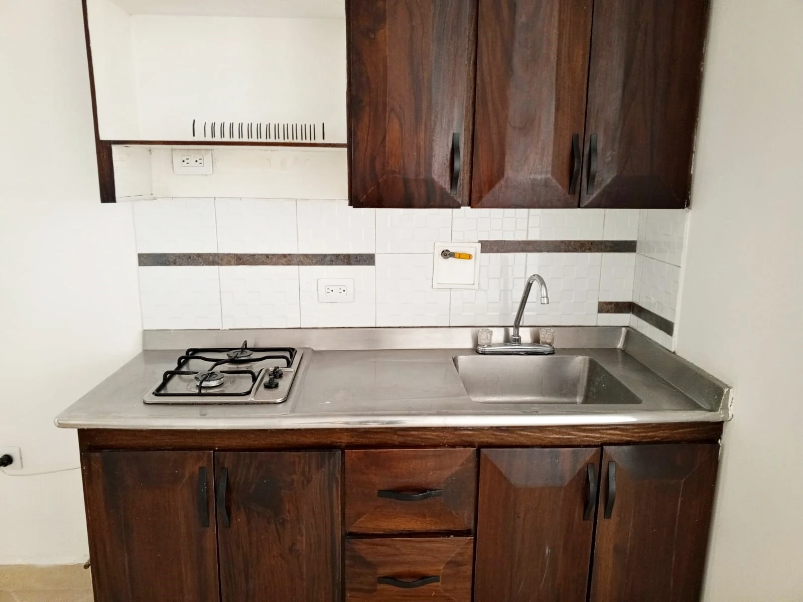 Aparta estudio en arriendo en Belén, La palma