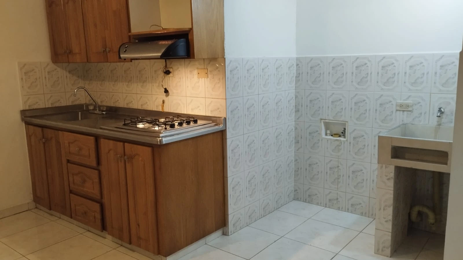 APARTAESTUDIO EN ARRIENDO EN EL ESTADIO, LAURELES