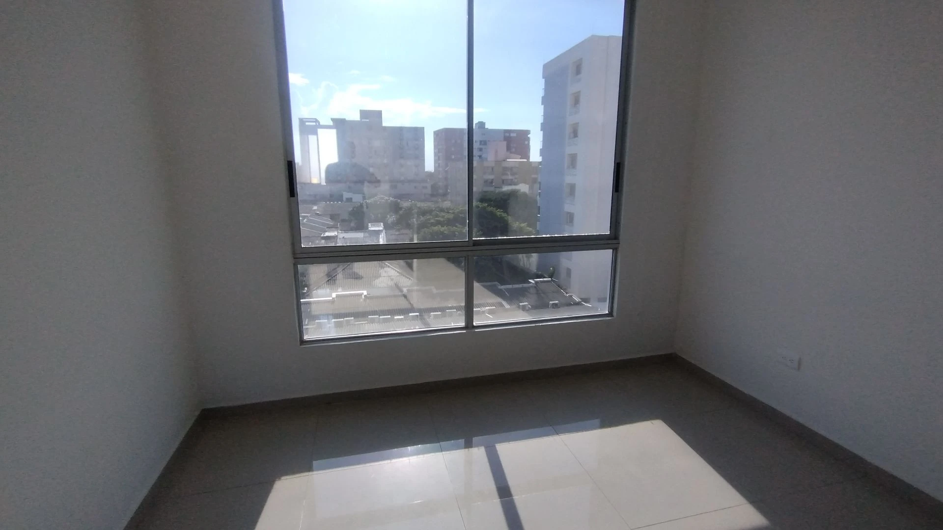APARTAESTUDIO EN CIUDAD JARDIN - BARRANQUILLA