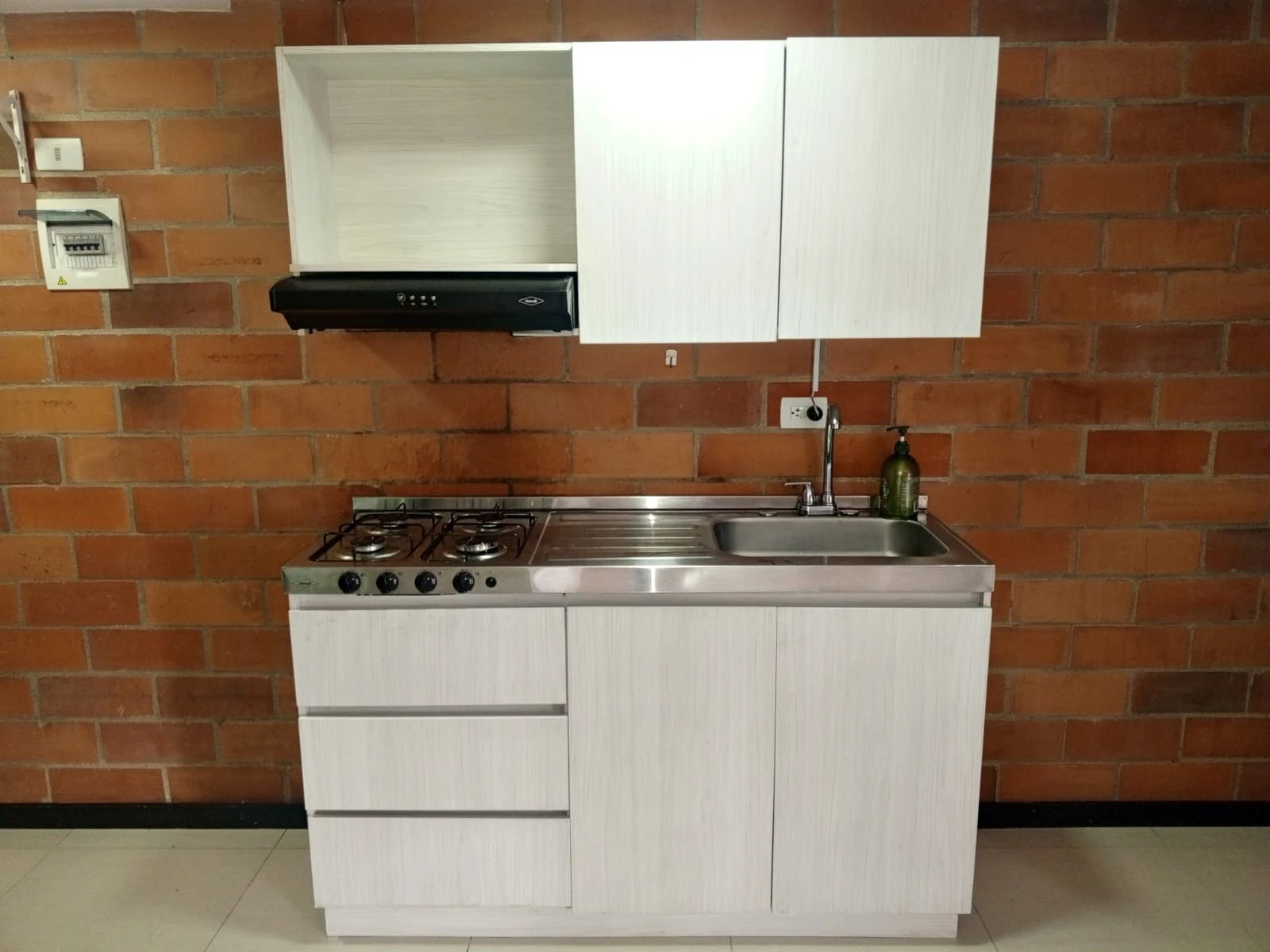 aparta estudio en arriendo en Belén Los Alpes