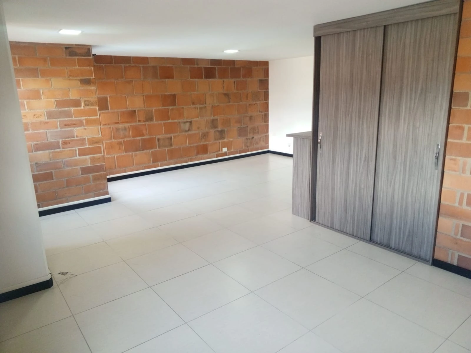 aparta estudio en arriendo en Belén Los Alpes