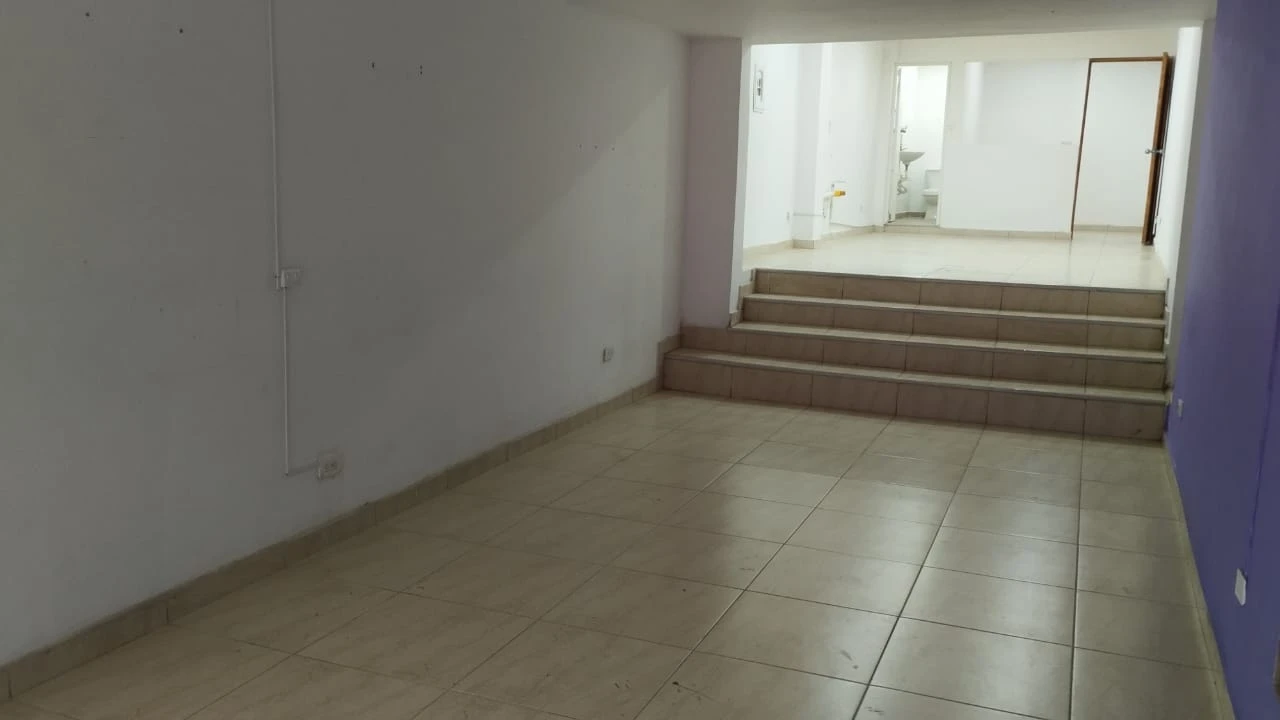 Local Comercial En Arriendo Sector Calasanz