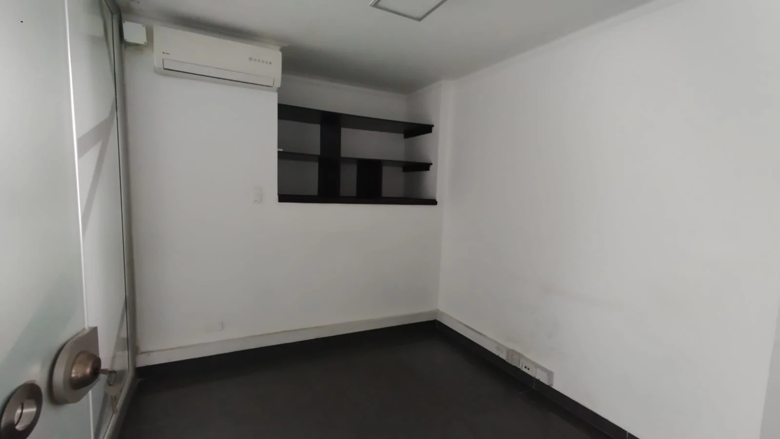 Local Comercial En Arriendo Sector Calasanz