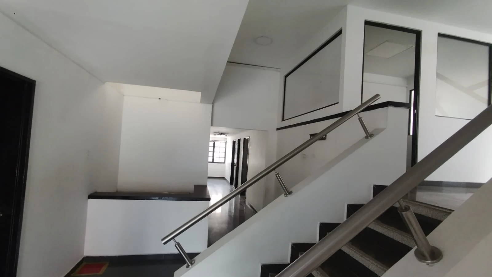 Local Comercial En Arriendo Sector Calasanz