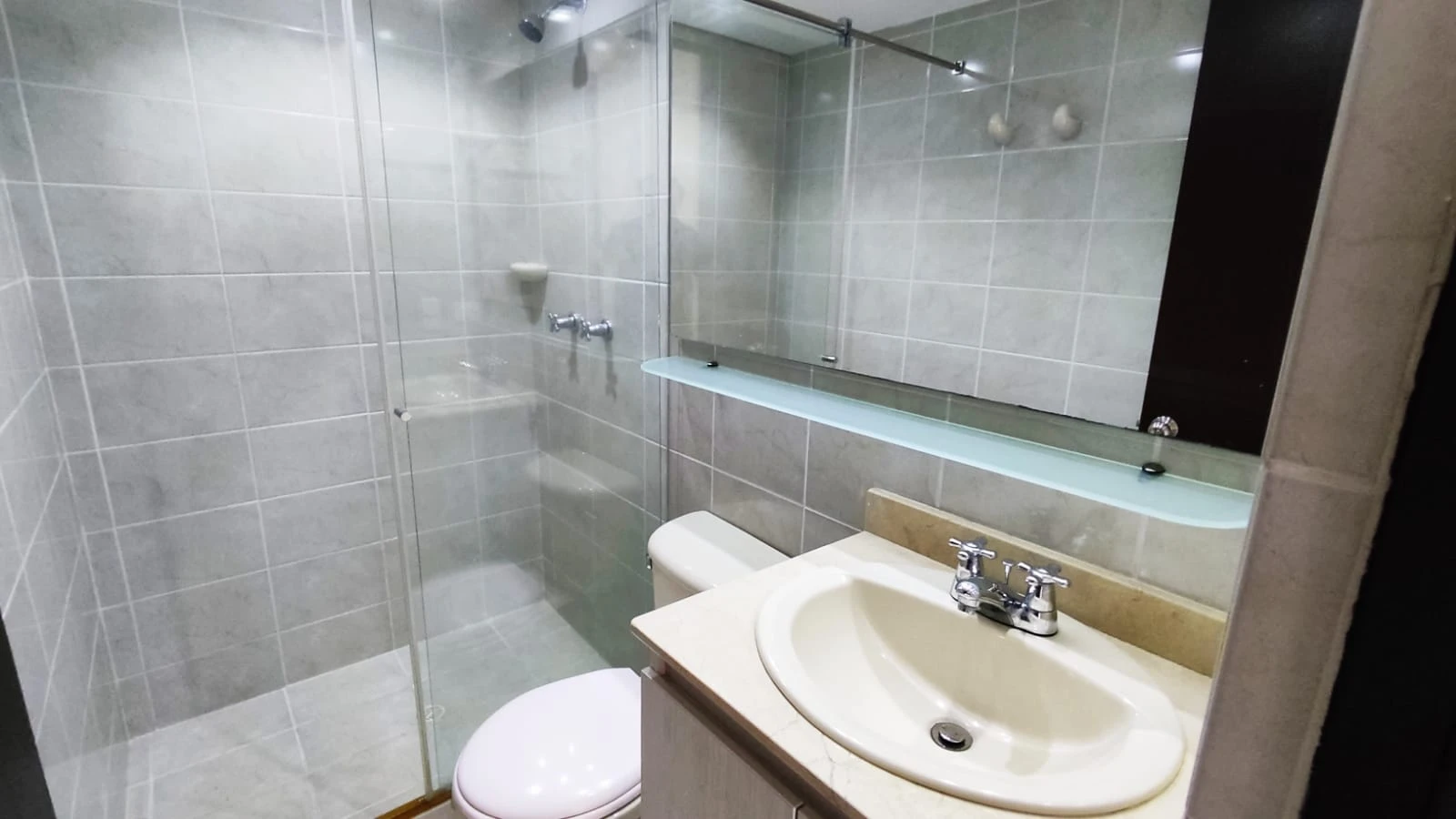 Arriendo Apartamento en el Poblado Sector Ciudad del Rio