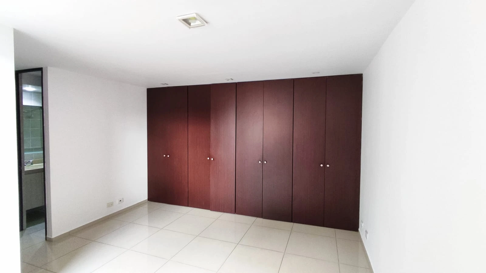 Arriendo Apartamento en el Poblado Sector Ciudad del Rio