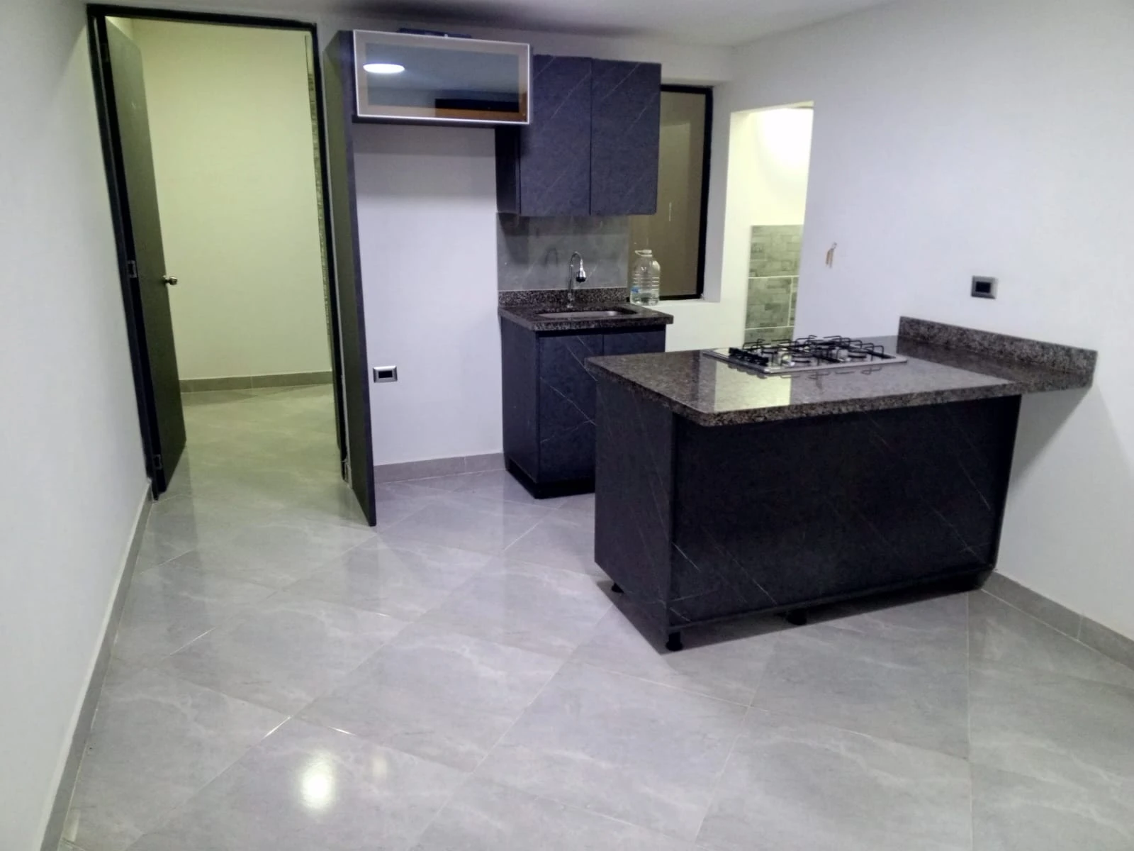 Aparta estudio en arriendo en Belén Rosales