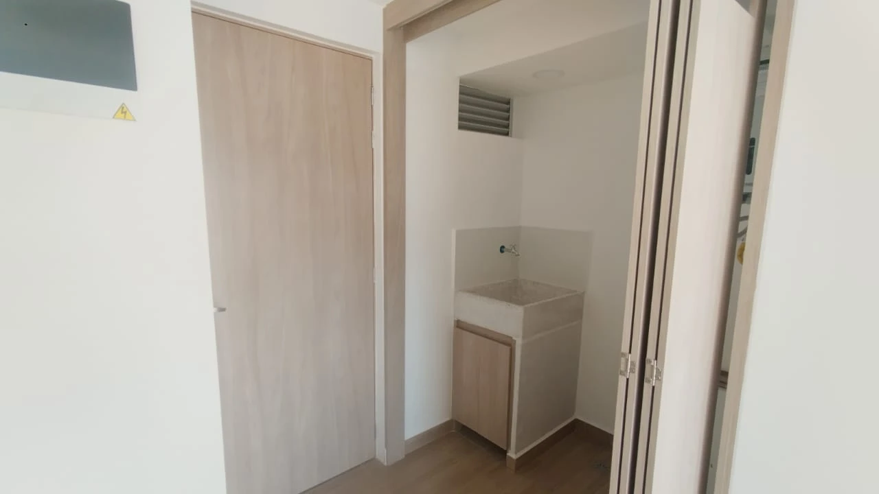 Apartamento En Arriendo Sector Calasanz