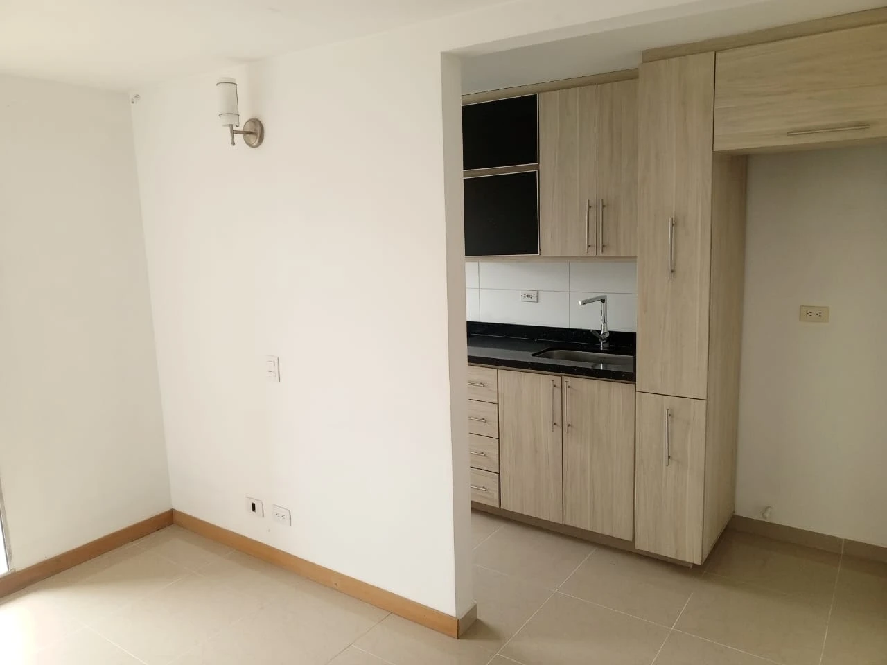 Apartamento en arriendo en Loma De Los Bernal, Belén