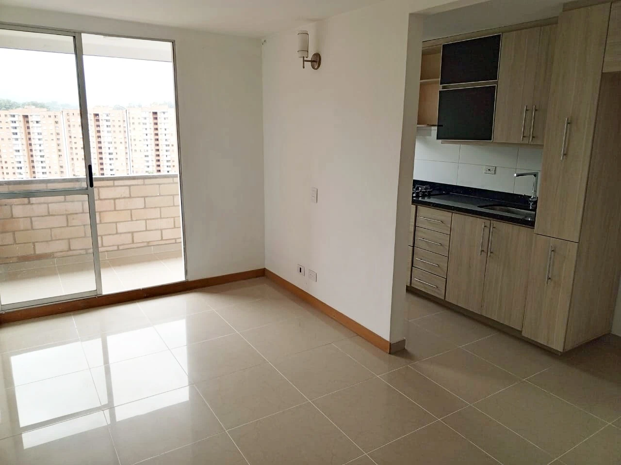 Apartamento en arriendo en Loma De Los Bernal, Belén