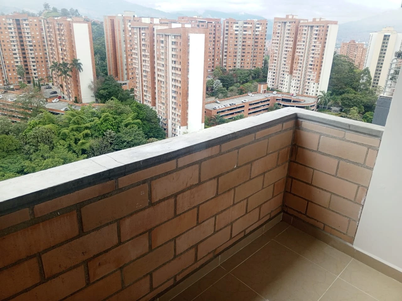 Apartamento en arriendo en Loma De Los Bernal, Belén