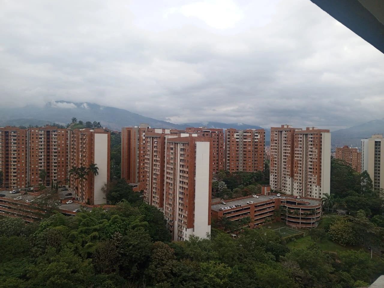 Apartamento en arriendo en Loma De Los Bernal, Belén